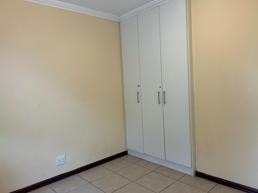 5 Bedroom Property for Sale in Beacon Bay North Eastern Cape